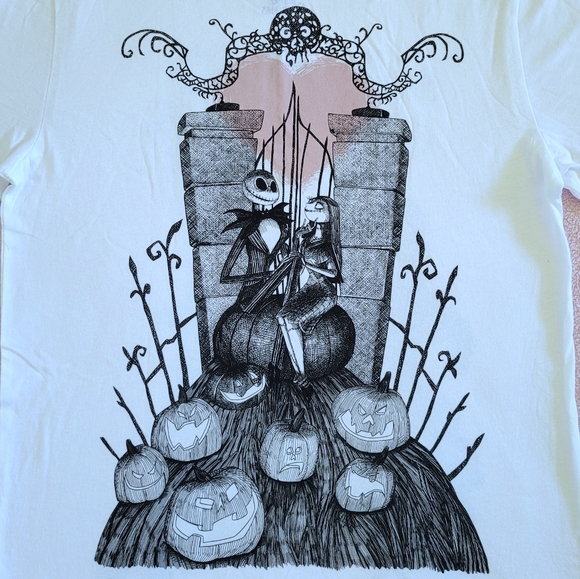 Tim Burton's The Nightmare😱 Before Christmas🎄 Graphic Tee👕 - NWT - Picture 4 of 15